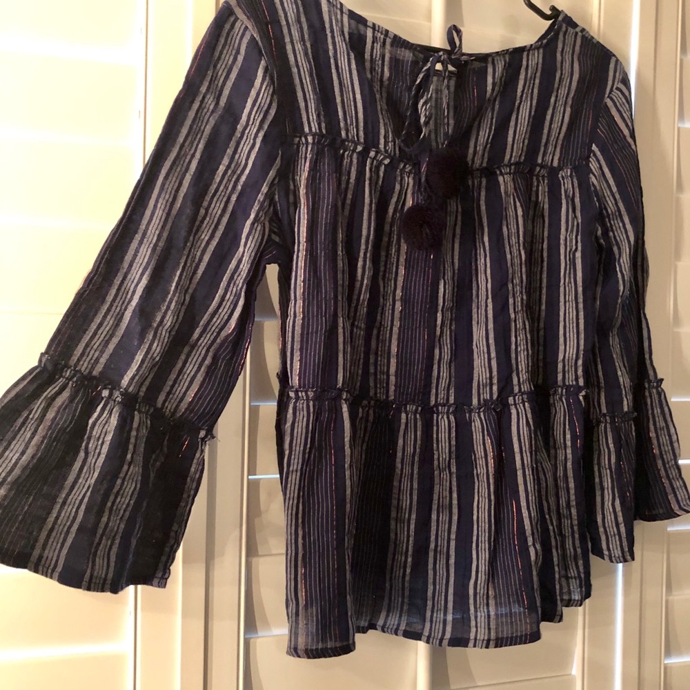 Sheet striped flounced striped top w/flared sleeve